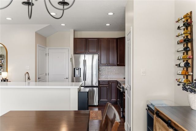 304 Sunrise Dr, Collier Twp, PA 15106