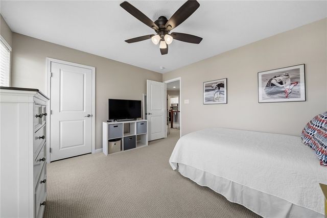 304 Sunrise Dr, Collier Twp, PA 15106