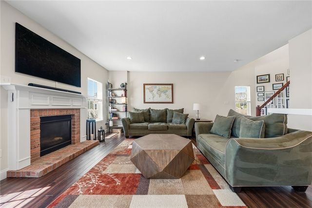 304 Sunrise Dr, Collier Twp, PA 15106
