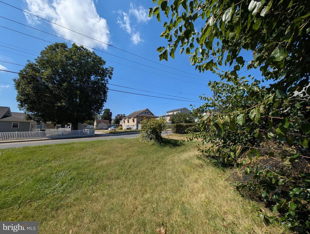 MYRTH AVE, Essex, MD 21221