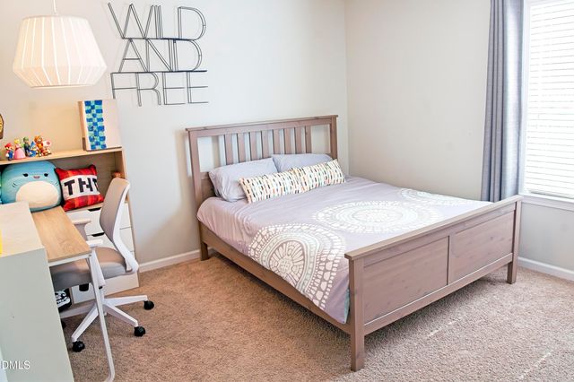 201 King Oak Street, Holly Springs, NC 27540