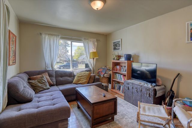 735 S Sherman St, Spokane, WA 99202