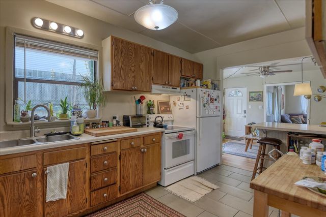 735 S Sherman St, Spokane, WA 99202