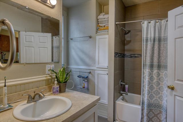 735 S Sherman St, Spokane, WA 99202