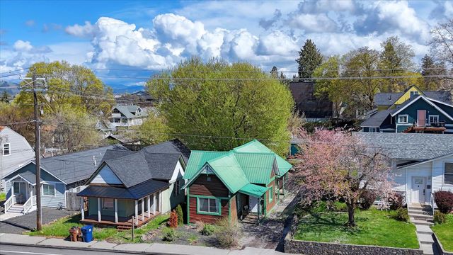 735 S Sherman St, Spokane, WA 99202