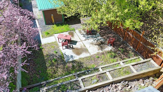 735 S Sherman St, Spokane, WA 99202