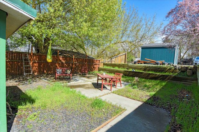 735 S Sherman St, Spokane, WA 99202