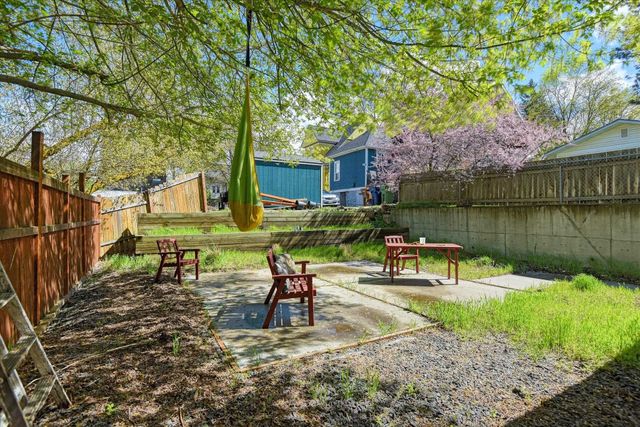 735 S Sherman St, Spokane, WA 99202