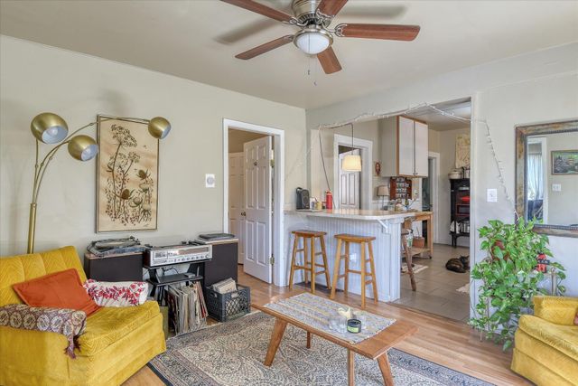 735 S Sherman St, Spokane, WA 99202