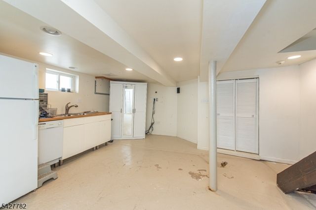 107 Sheridan Ave, Roselle Park Boro, NJ 07204