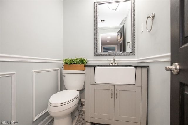 19015 Van Aken Boulevard 406, Shaker Heights, OH 44122