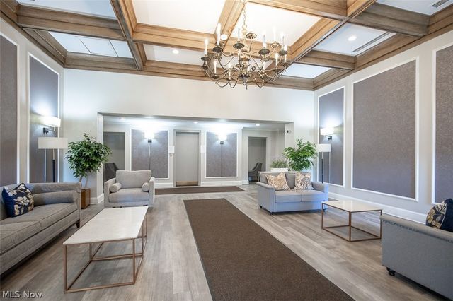 19015 Van Aken Boulevard 406, Shaker Heights, OH 44122