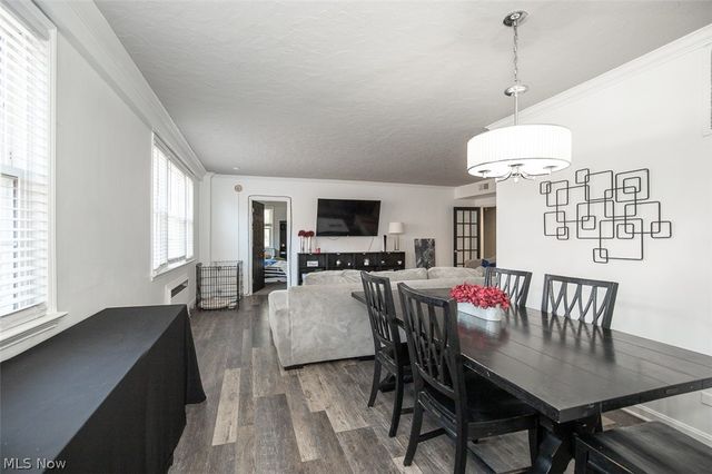 19015 Van Aken Boulevard 406, Shaker Heights, OH 44122