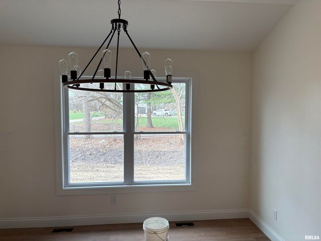 1719 Ambleside Drive, Springfield, IL 62711