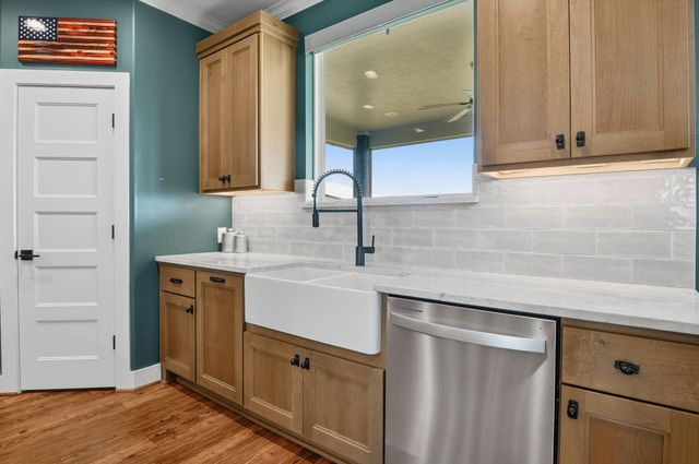 234 El Dorado Court, Cat Spring, TX 78933