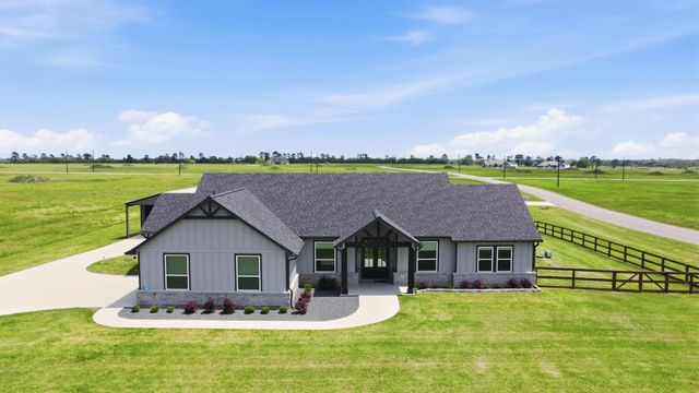 234 El Dorado Court, Cat Spring, TX 78933