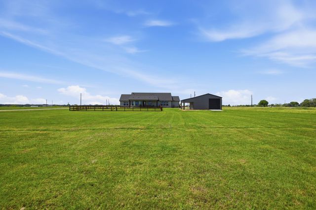 234 El Dorado Court, Cat Spring, TX 78933