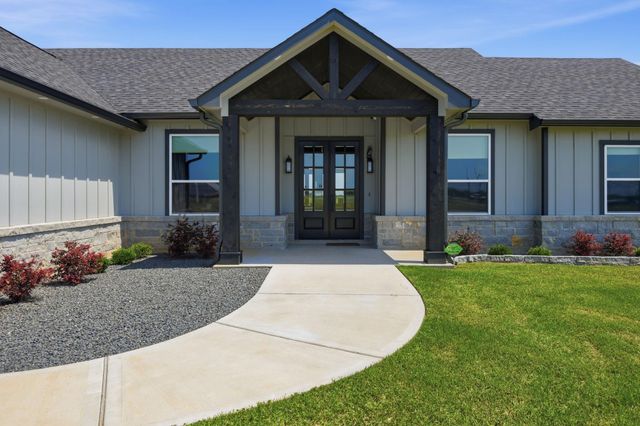 234 El Dorado Court, Cat Spring, TX 78933
