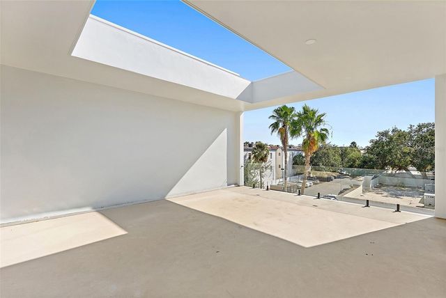 2320 W NORTH B STREET 2, Tampa, FL 33609