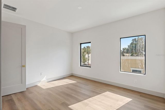 2320 W NORTH B STREET 2, Tampa, FL 33609