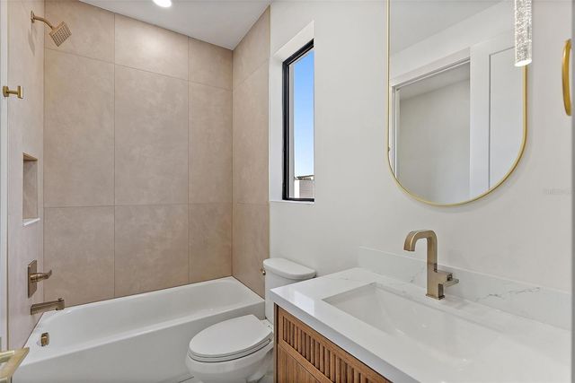 2320 W NORTH B STREET 2, Tampa, FL 33609