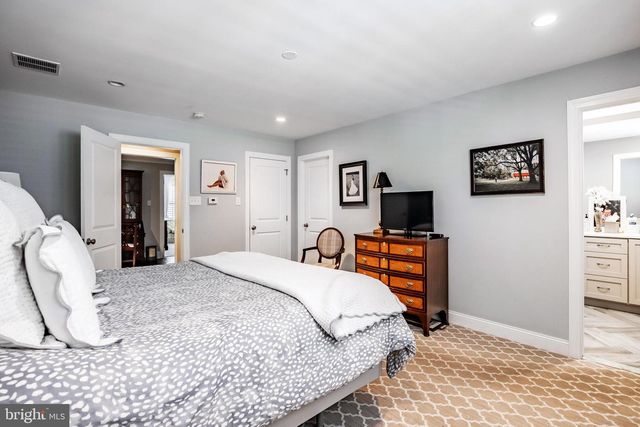 23 CENTRAL AVE, Berwyn, PA 19312