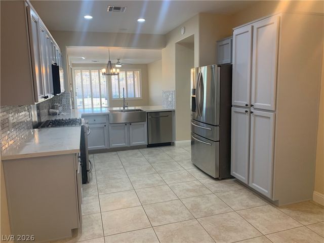 19 Mohansic Road, Henderson, NV 89052