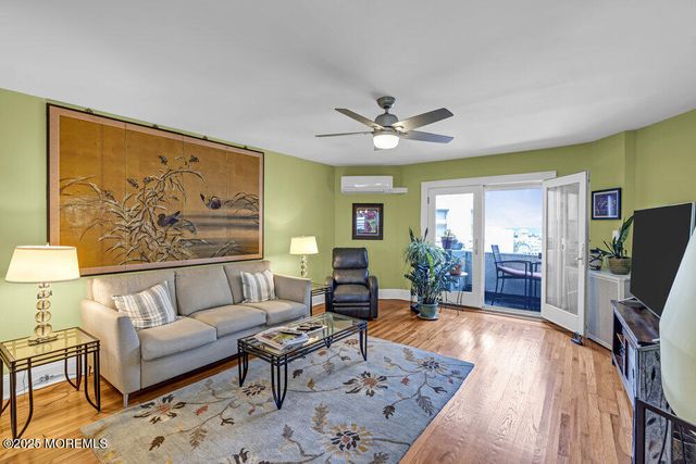 400 Deal Lake Drive 8F, Asbury Park, NJ 07712