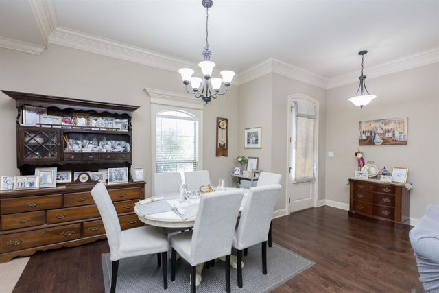 5057 River Meadow Dr, Baton Rouge, LA 70820