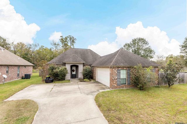5057 River Meadow Dr, Baton Rouge, LA 70820