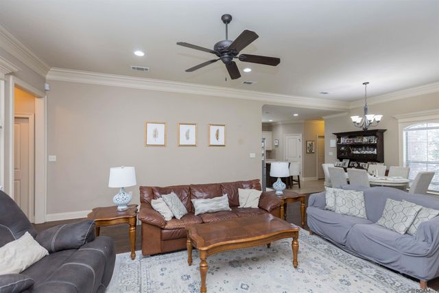 5057 River Meadow Dr, Baton Rouge, LA 70820