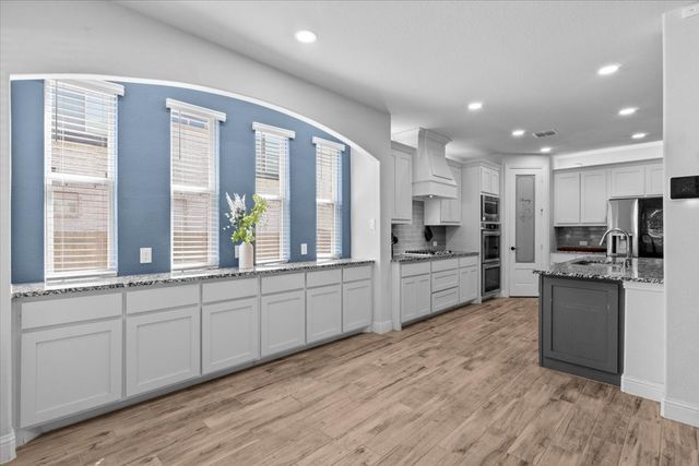 2200 Simpson Lane, Mansfield, TX 76063