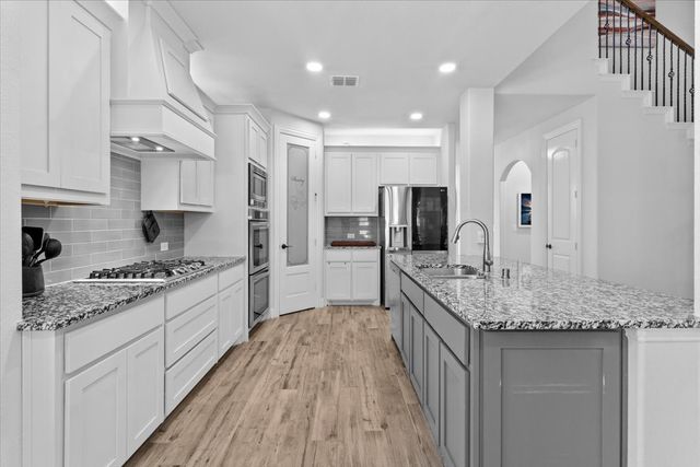 2200 Simpson Lane, Mansfield, TX 76063