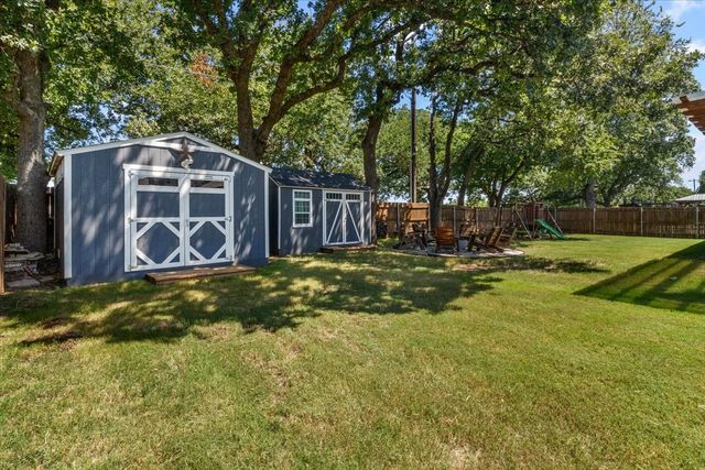 2200 Simpson Lane, Mansfield, TX 76063