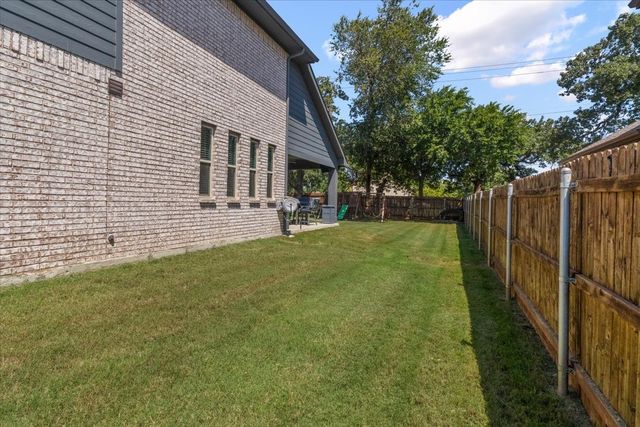 2200 Simpson Lane, Mansfield, TX 76063