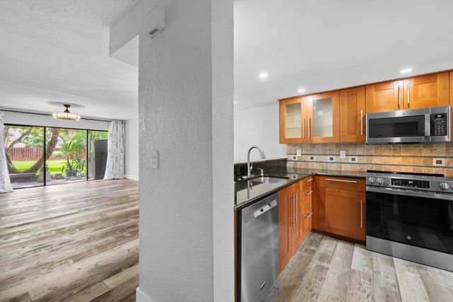 4221 SW 71st Terrace 4221, Davie, FL 33314