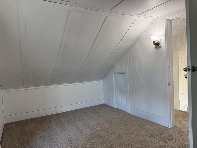 121 E MELVIN AVENUE, Oshkosh, WI 54901