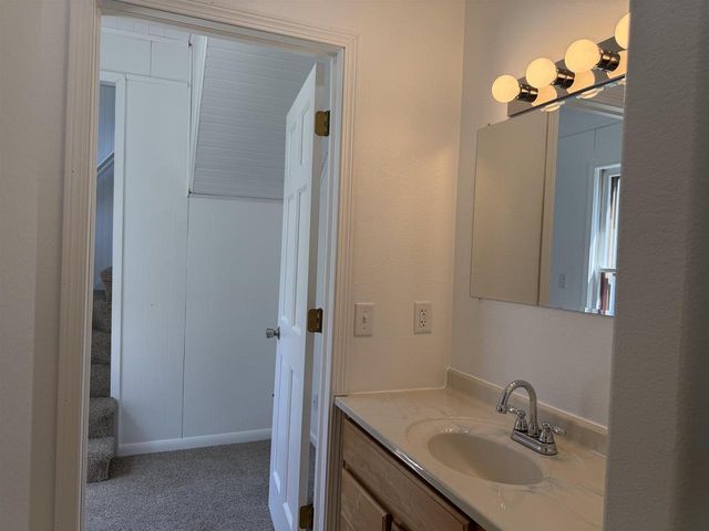 121 E MELVIN AVENUE, Oshkosh, WI 54901