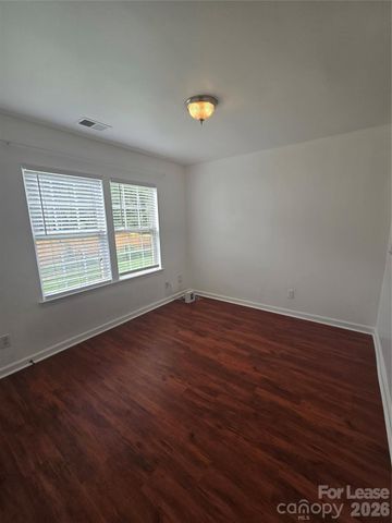 8815 Korniv Drive, Charlotte, NC 28216