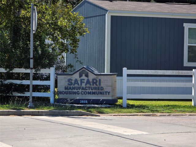 2935 Calder Drive 12, League City, TX 77573