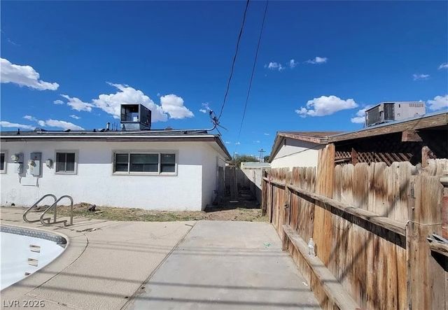 3749 Ponderosa Avenue, Las Vegas, NV 89115
