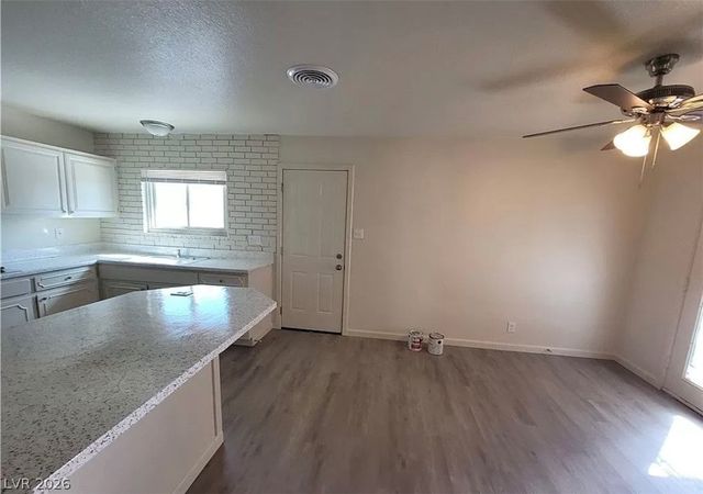 3749 Ponderosa Avenue, Las Vegas, NV 89115