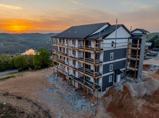 24 Aqua Vista Lane, 1, Branson, MO 65616