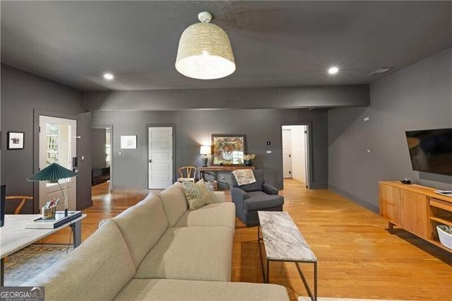 11260 Serenbe Lane S, Chattahoochee Hills, GA 30268