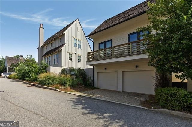 11260 Serenbe Lane S, Chattahoochee Hills, GA 30268