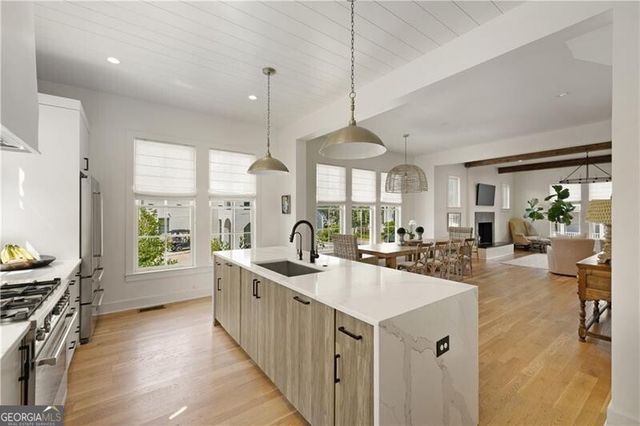 11260 Serenbe Lane S, Chattahoochee Hills, GA 30268