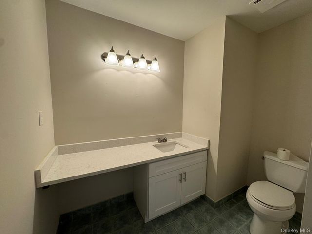 368 Woodbridge Drive A, Ridge, NY 11961