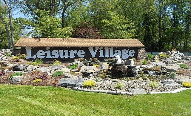 368 Woodbridge Drive A, Ridge, NY 11961