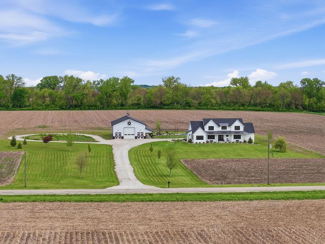 15878 N 2120 Avenue, Geneseo, IL 61254