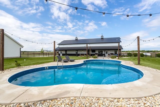 15878 N 2120 Avenue, Geneseo, IL 61254